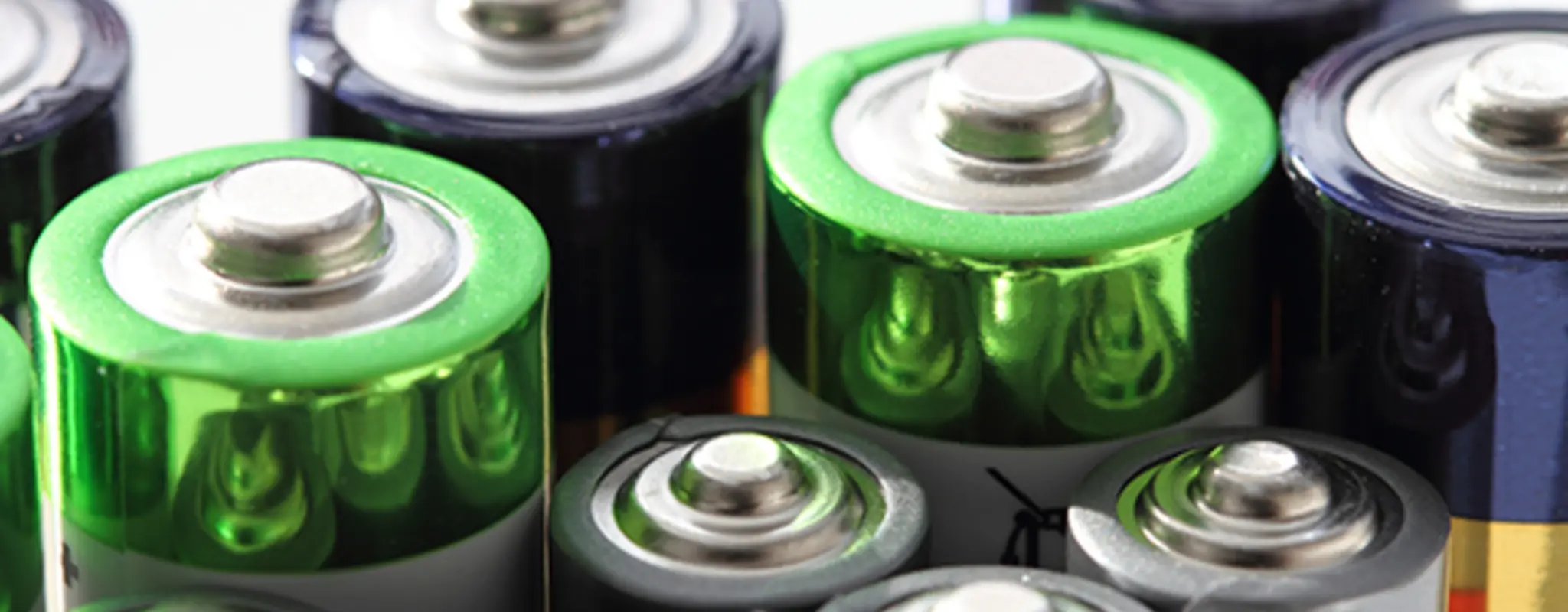 Batterien der Größen AA und AAA