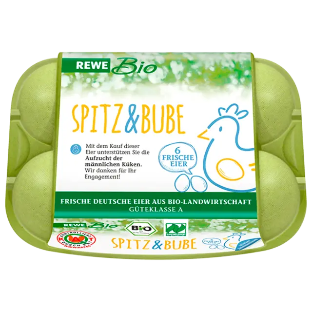 Ein Karton REWE Bio Spitz und Bube Eier. Auf der Verpackung steht „Mit dem Kauf dieser Eier unterstützen Sie die Aufzucht der männlichen Küken. Wir danken für ihr Engagement!“ 