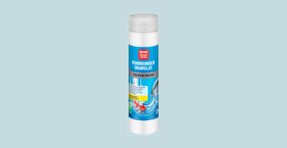 REWE Beste Wahl Rohrreiniger Granulat in einer Flasche aus 100 % Recyclat.