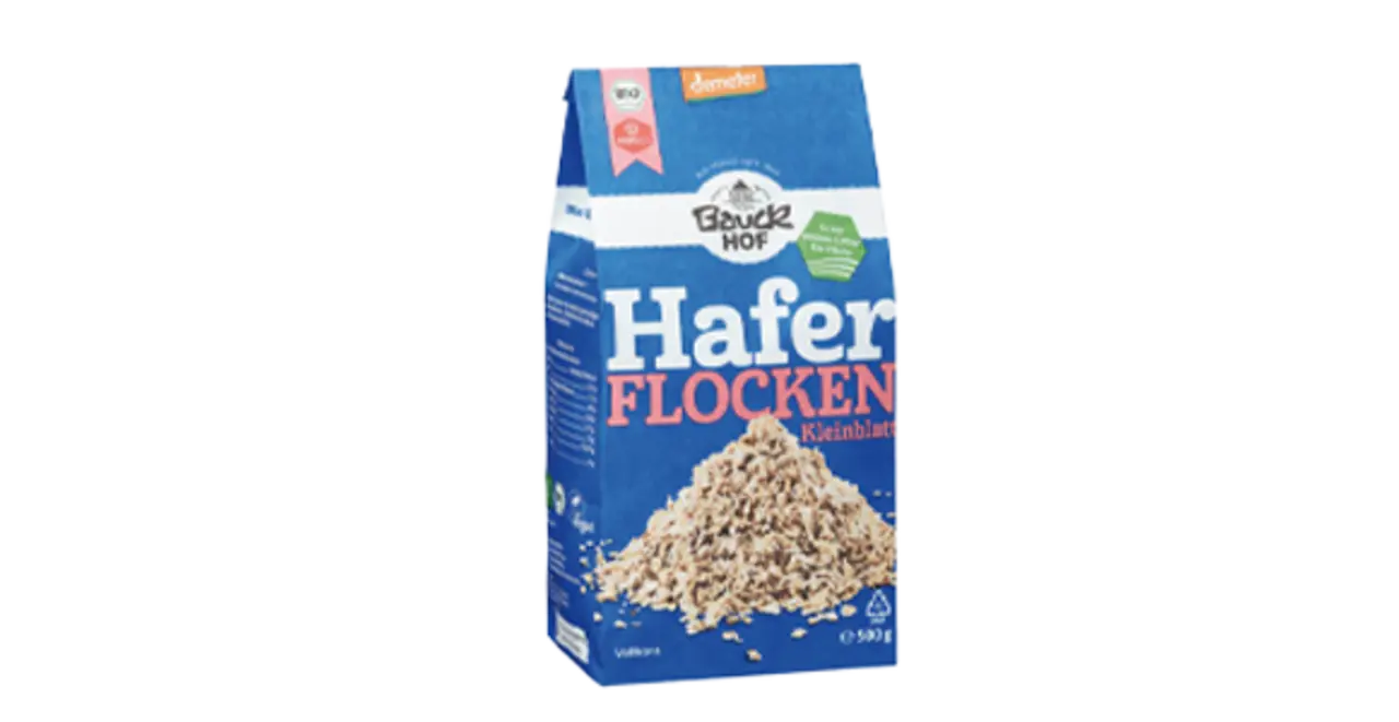 Eine Packung Bauckhof Bio Demeter Haferflocken Kleinblatt.