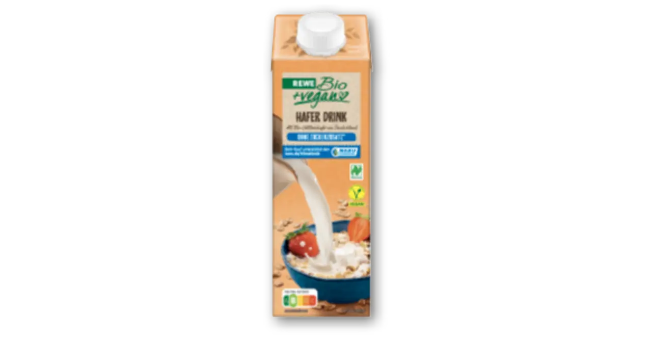 Eine Packung REWE Bio + vegan Haferdrink Natur.