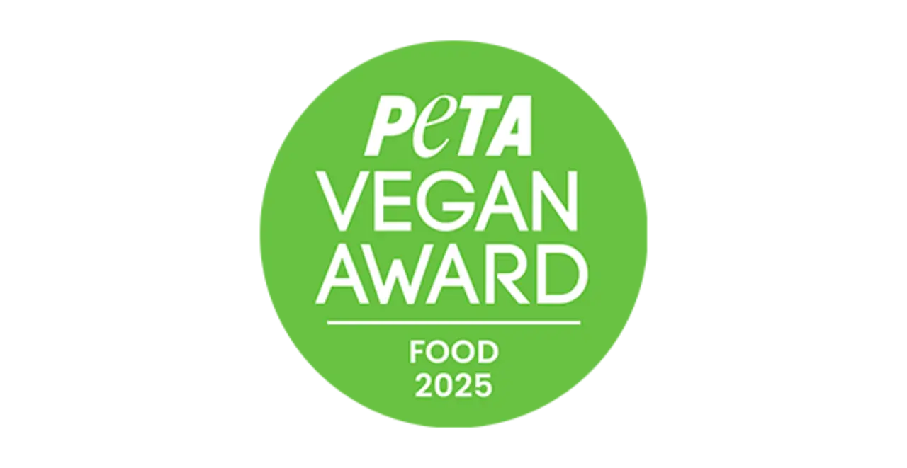 Die Auszeichnung „PETA Vegan Food Award 2025“ in der Kategorie „Beste Vegane Vielfalt“. 