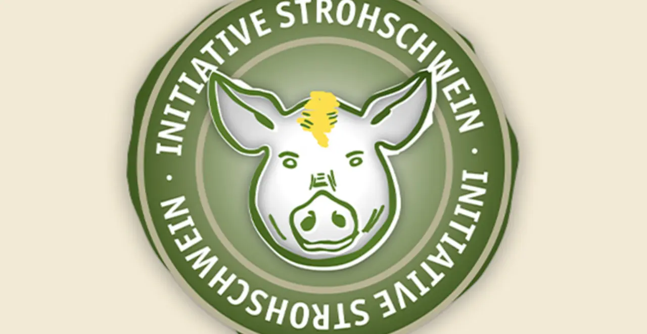 Das Logo zeigt einen illustrierten Schweinekopf und den Text „Initiative Strohschwein“.  