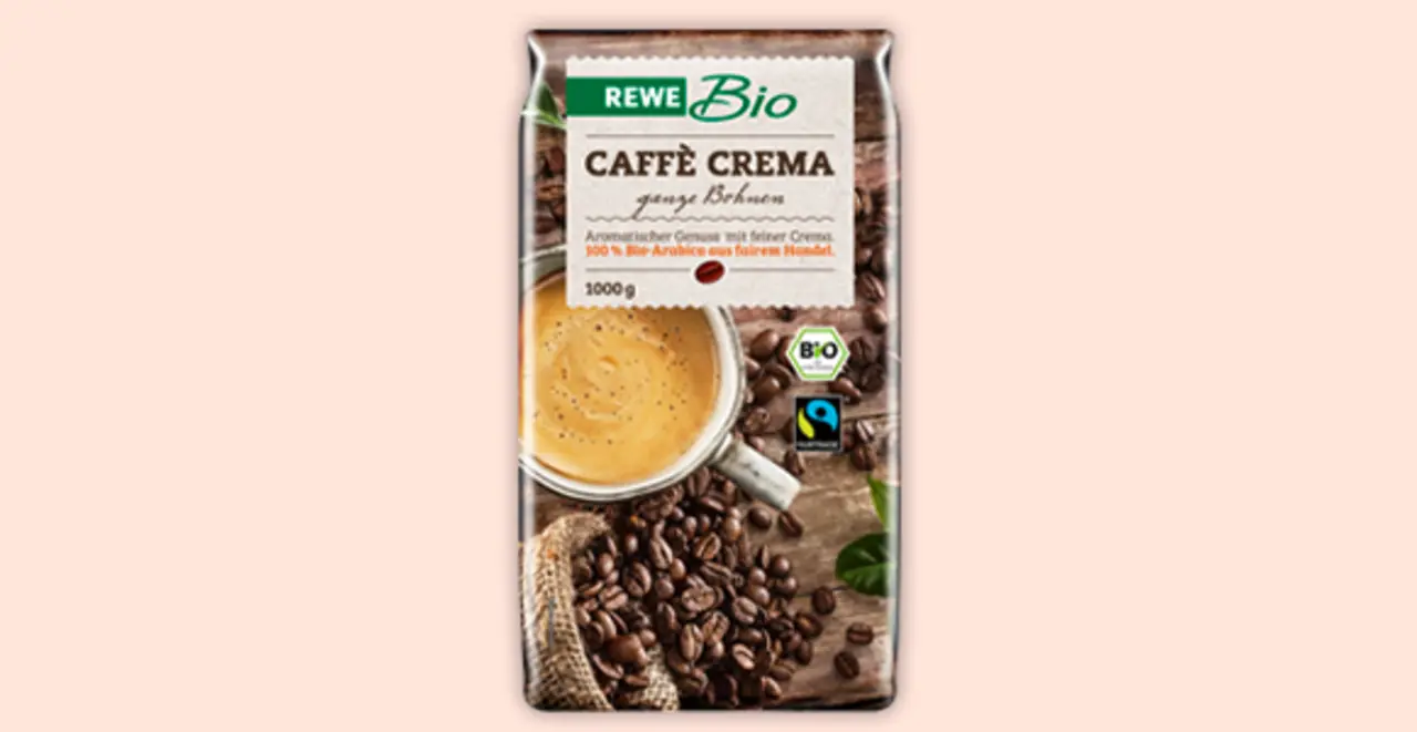 Eine Packung REWE Bio Röstkaffee ganze Bohne.