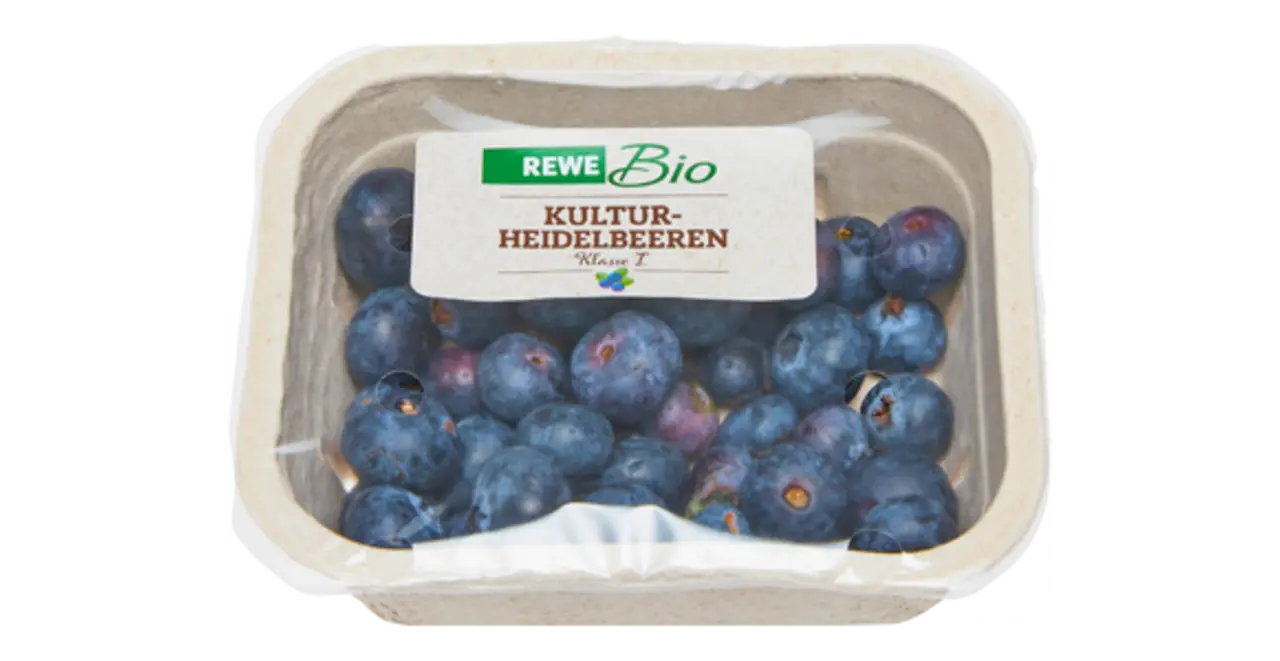 REWE Bio Kultur-Heidelbeeren in einer Pappschale.