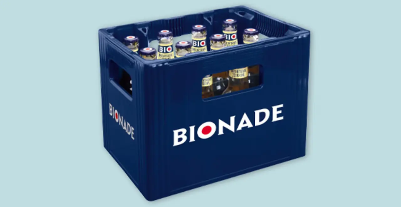 Bionade Bio Naturtrübe Zitrone im Mehrweg-Kasten.